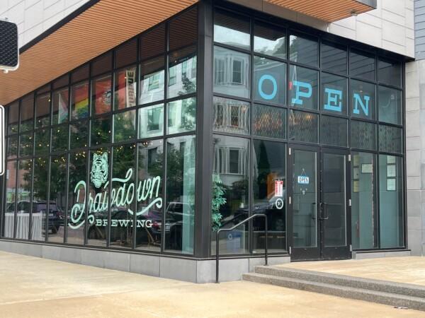 Best Sports Bars in Boston - Drawdown Brewing