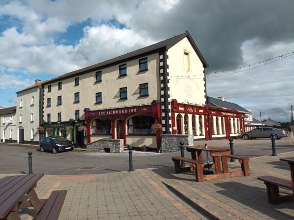 Best Sports Bars in Longford - Richmond Inn