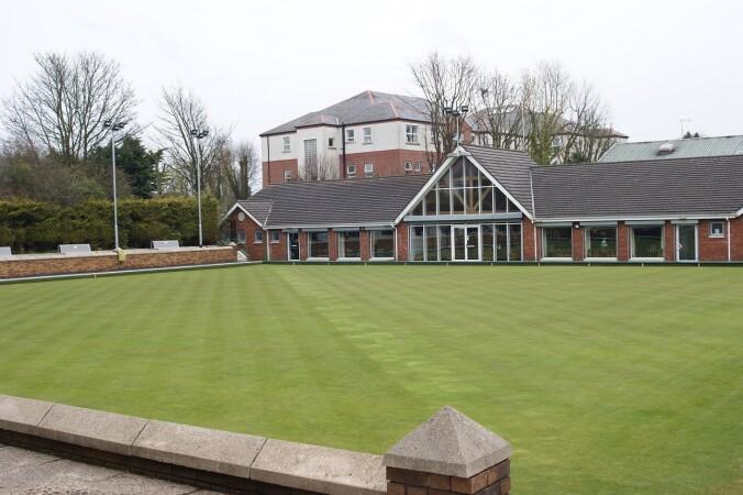 Best Sports Bars in Belfast - Falls Bowling & Tennis Club