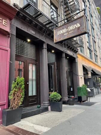 Best Sports Bars in New York - Mudville 9