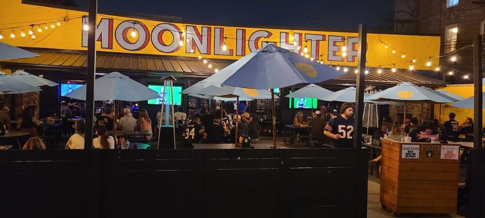 Best Sports Bars in Chicago - The Moonlighter