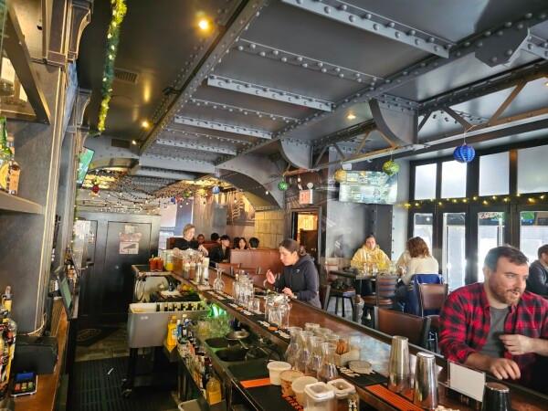 Best Sports Bars in Queens - Trestle