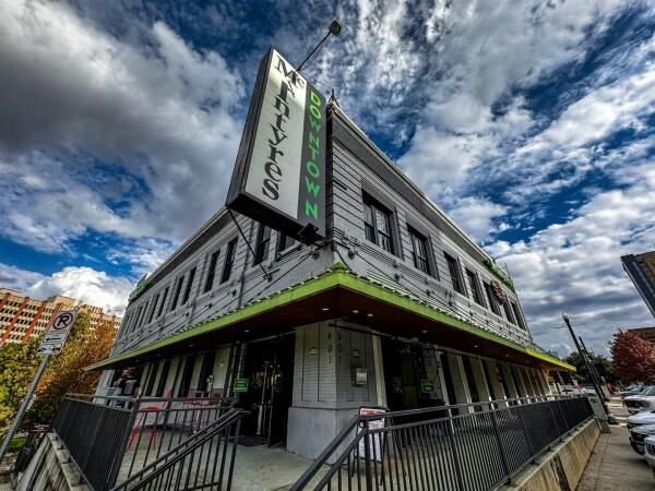 Best Sports Bars in Houston - Mcintyre's Downtown