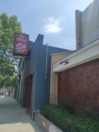 Best Sports Bars in Los Angeles - The Offices