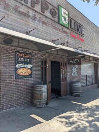 Best Sports Bars in Los Angeles - 5 Line Tavern