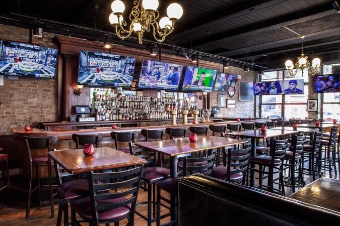 Best Sports Bars in Chicago - Macs Wood Grilled