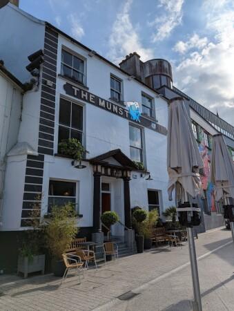 Best Sports Bars in Waterford - The Munster