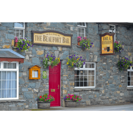 Best Sports Bars in Kerry - BEAUFORT BAR