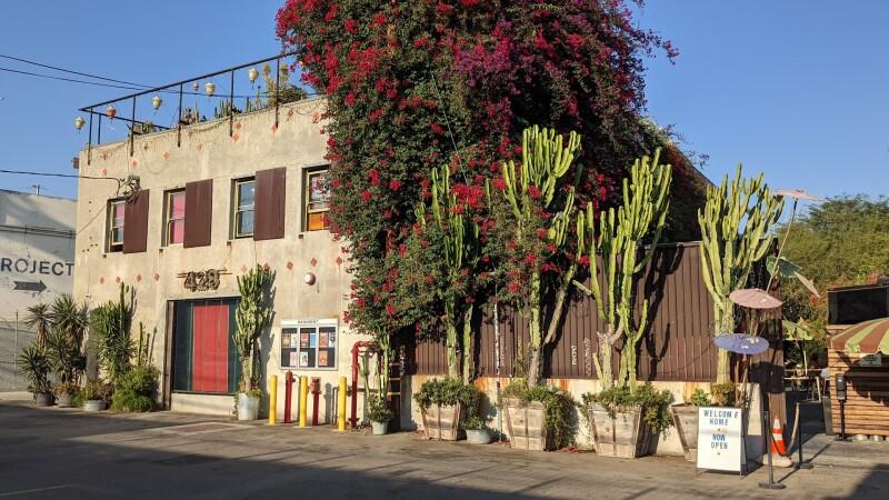 Best Sports Bars in Los Angeles - Resident DTLA