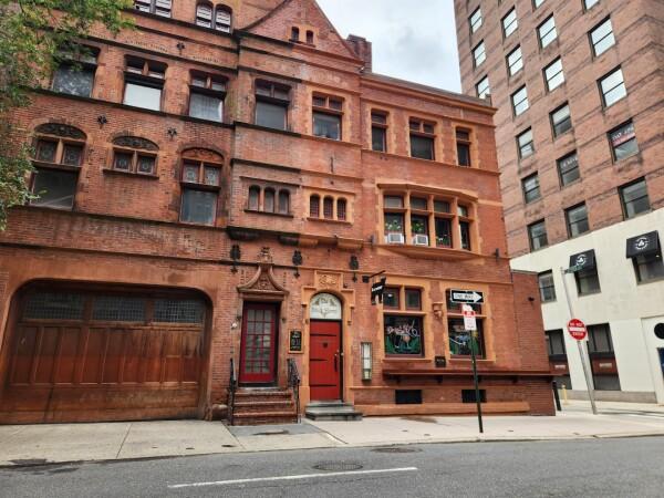 Best Sports Bars in Philadelphia - The Black Sheep Pub & Restaurant