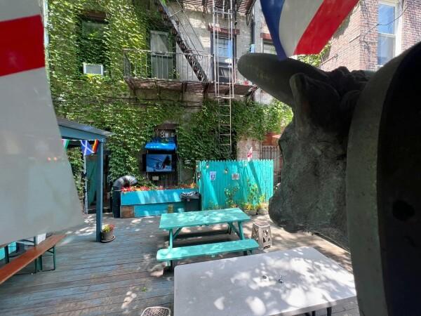 Best Sports Bars in Park Slope - The Monro Pub