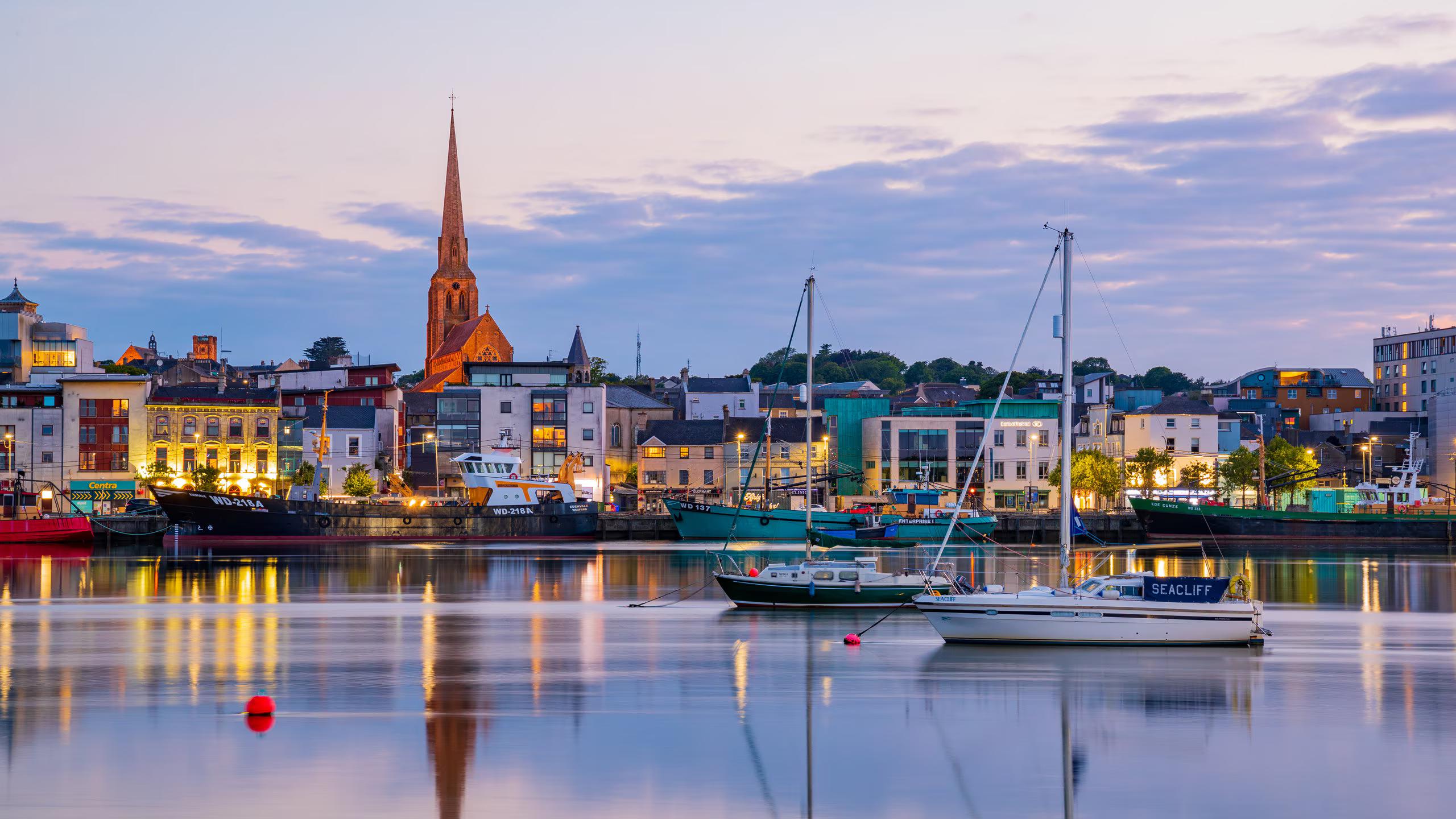 Find sports bars in Wexford, pubs showing Wexford