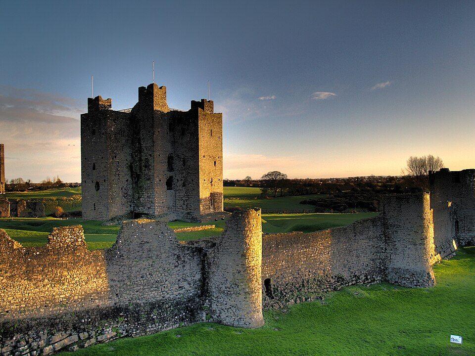 Sports bar, Sports pub, Meath