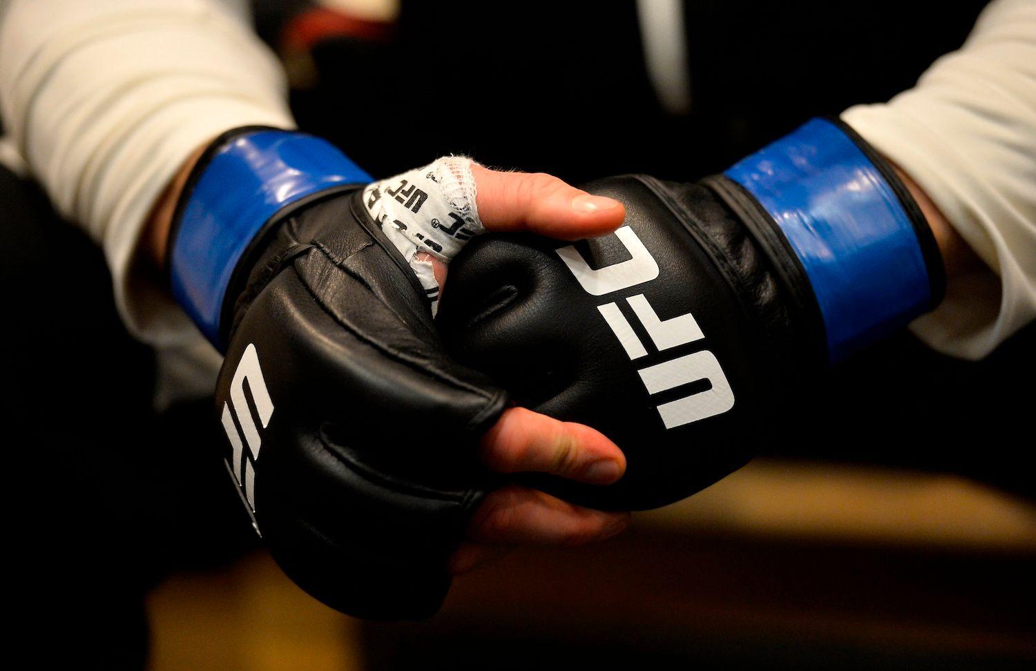 pubs showing UFC, pubs showing UFC near me, where to watch UFC