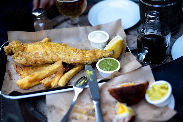 Browse pubs serving great food alongside live sport, ideal for a full match-day experience during the World Cup.